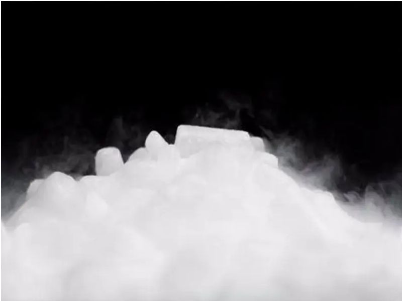 西安工業(yè)氣體公司干冰各行各業(yè)用途及注意事項(xiàng)有哪些？